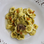Orecchiette con crema di cime di rapa - Ricettepercucinare.com