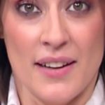 Elisa Isoardi si spoglia a La Prova del Cuoco - Ricettepercucinare.com
